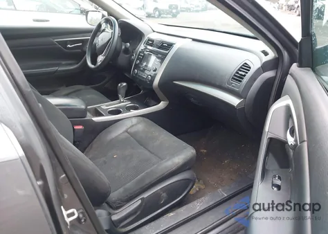 2015 Nissan Altima 2.5 S из США, поврежденный, VIN 1N4AL3AP7FN910075